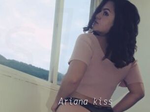 Ariana_kiss