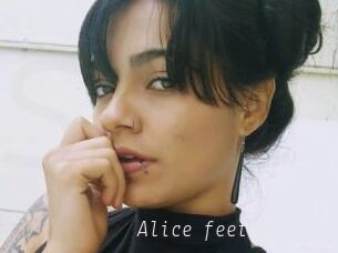 Alice_feet