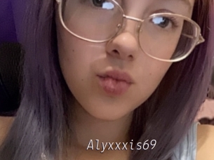 Alyxxxis69