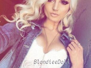 BlondieeDoll