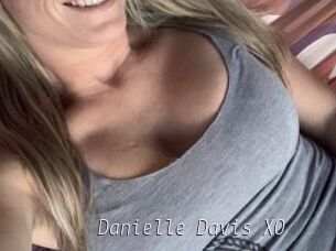 Danielle_Davis_XO