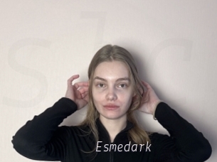 Esmedark