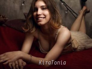 KiraTonia