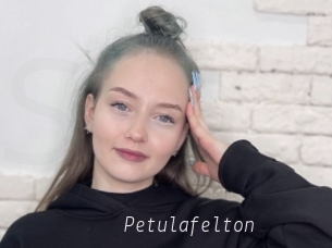 Petulafelton