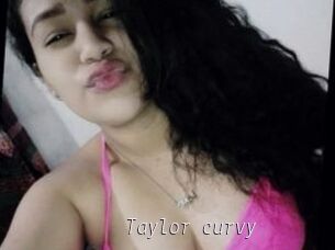 Taylor_curvy